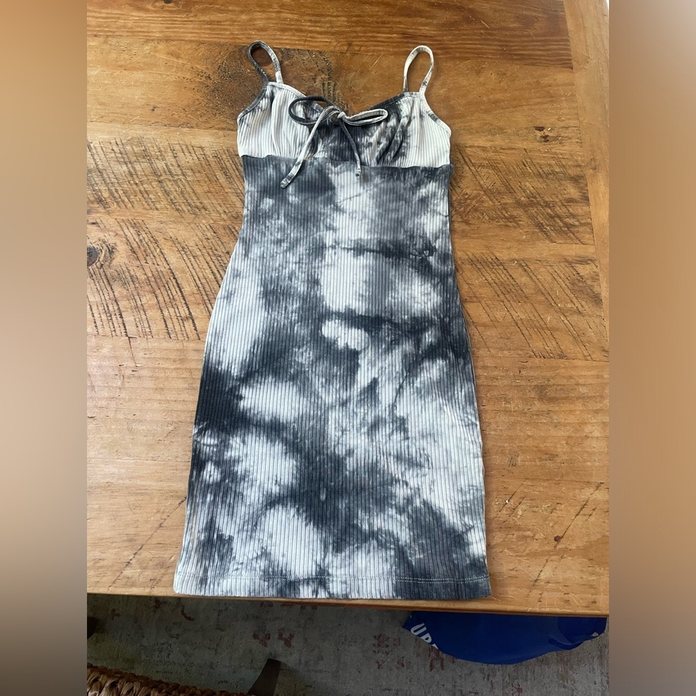 Princess Polly black and gray tie dye mini dress size 2